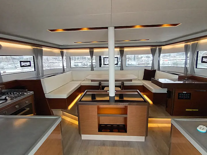Lagoon 50 2