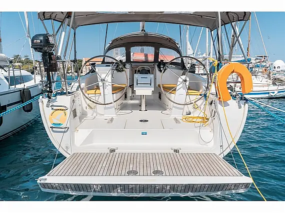 Bavaria 41 Cruiser - External image