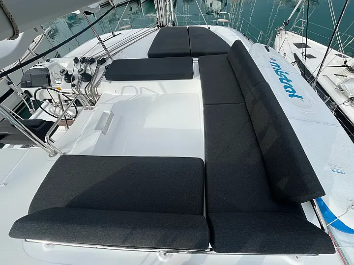 Lagoon 43 - 