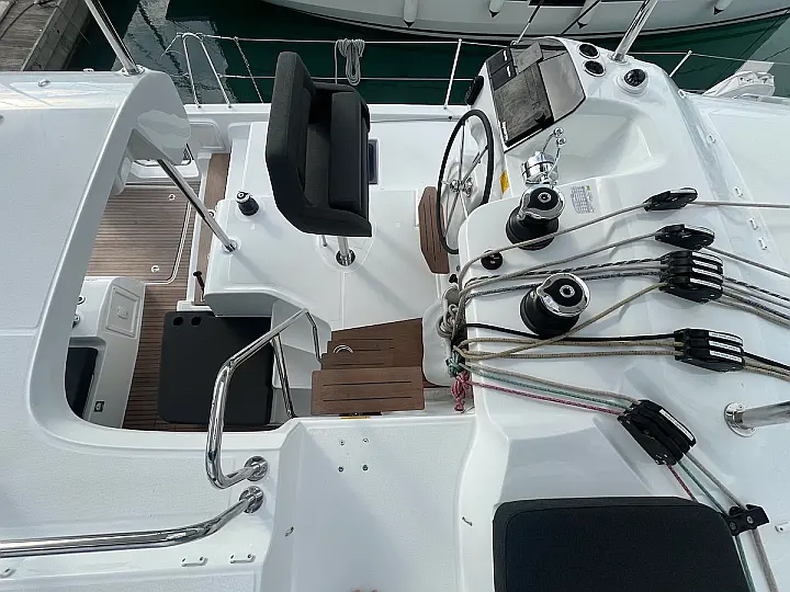 Lagoon 43 - 