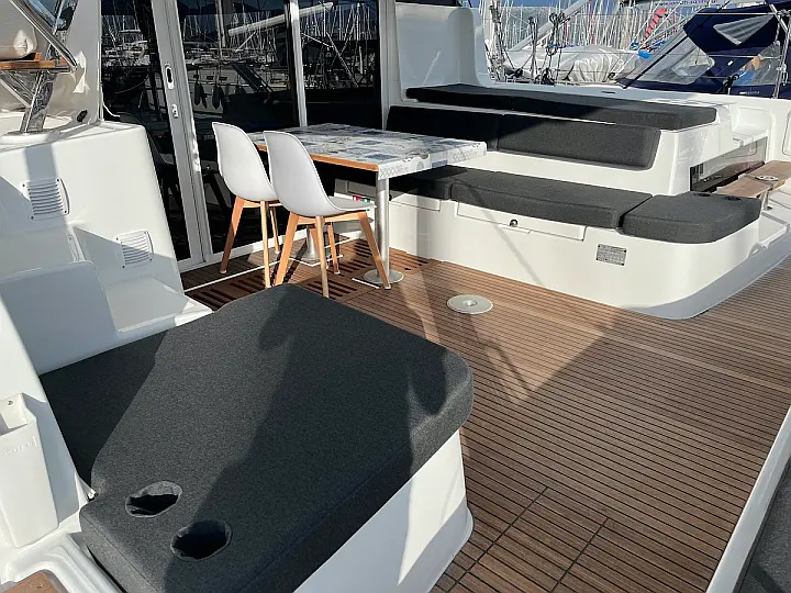 Lagoon 43 - 
