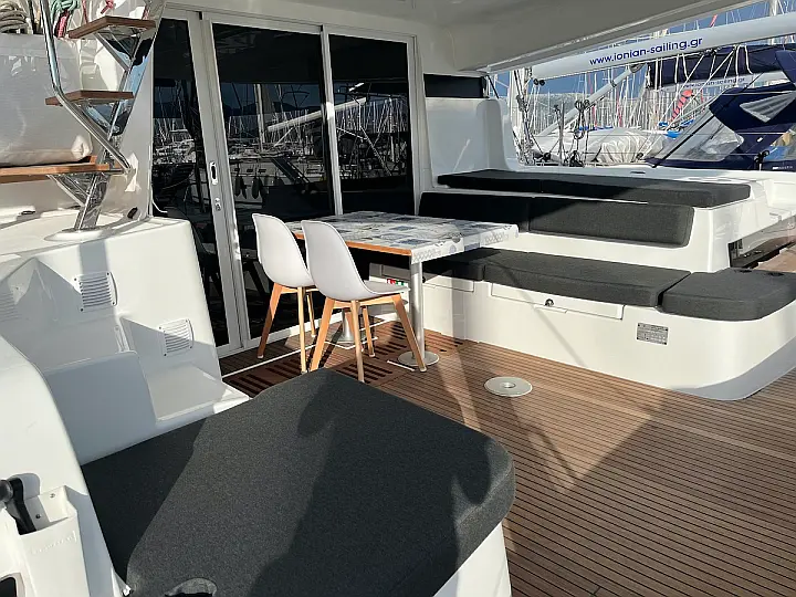 Lagoon 43 - 