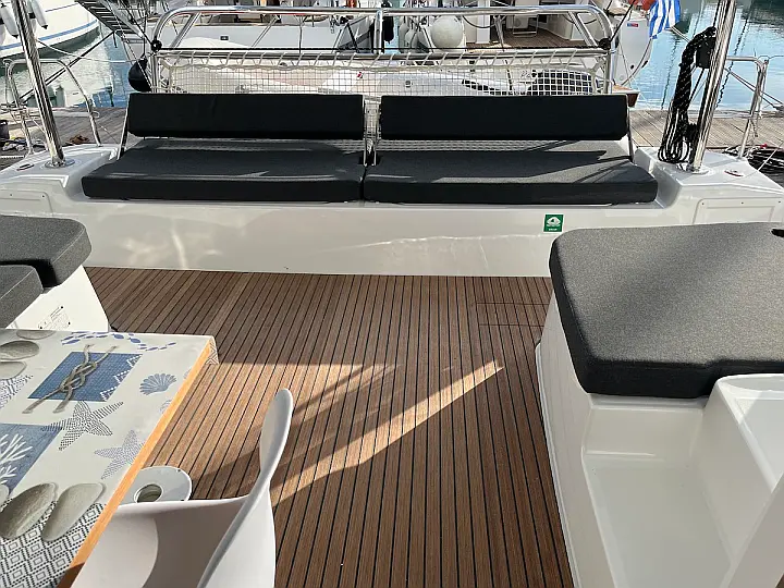 Lagoon 43 - 