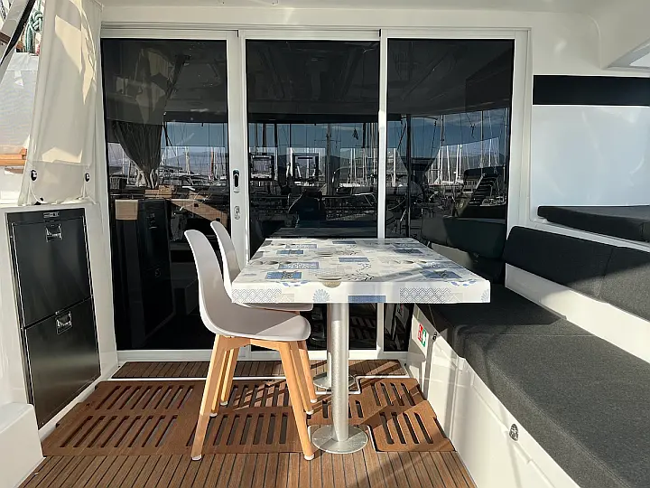 Lagoon 43 - 