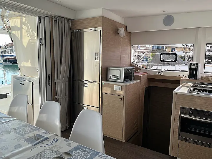 Lagoon 43 - 