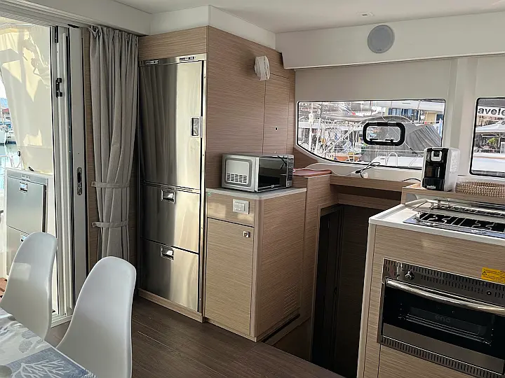 Lagoon 43 - 