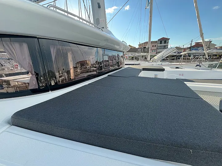 Lagoon 43 - 