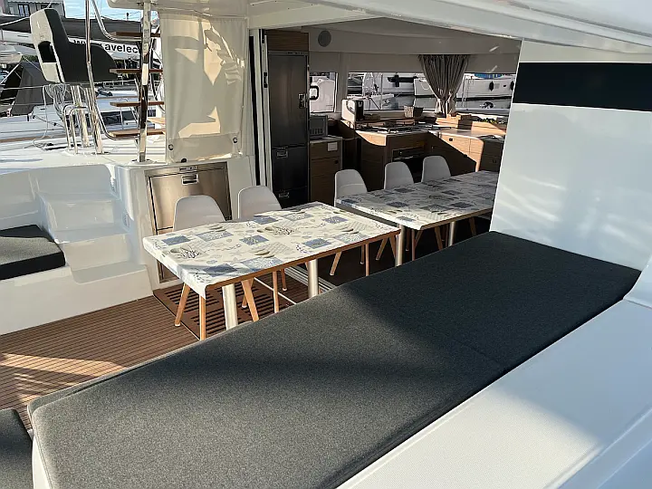 Lagoon 43 - 