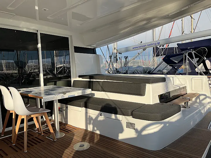 Lagoon 43 - 