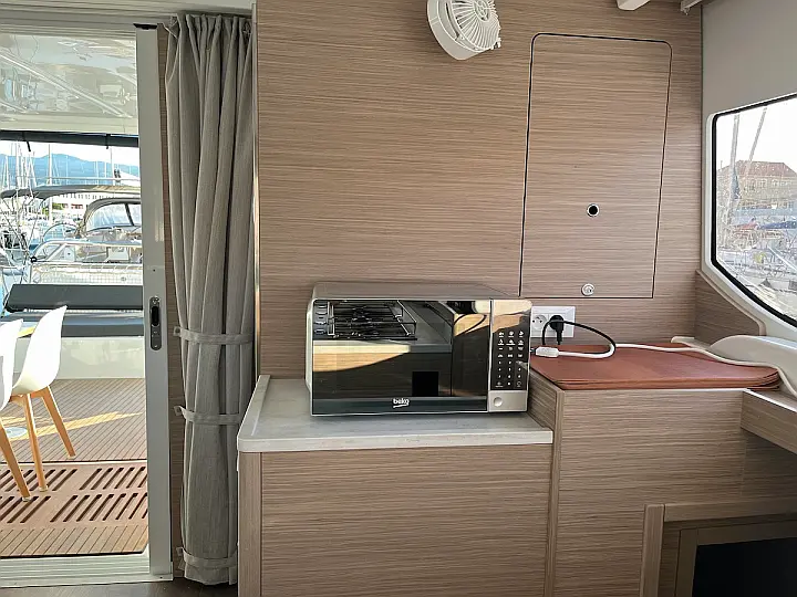 Lagoon 43 - 