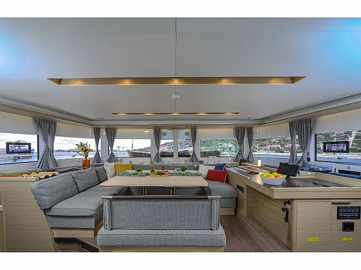 Lagoon 51 3