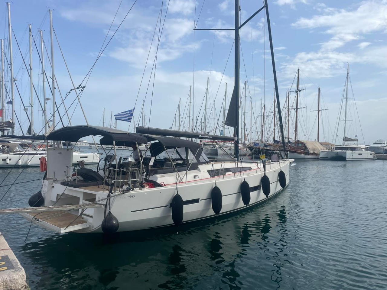 Dufour 560