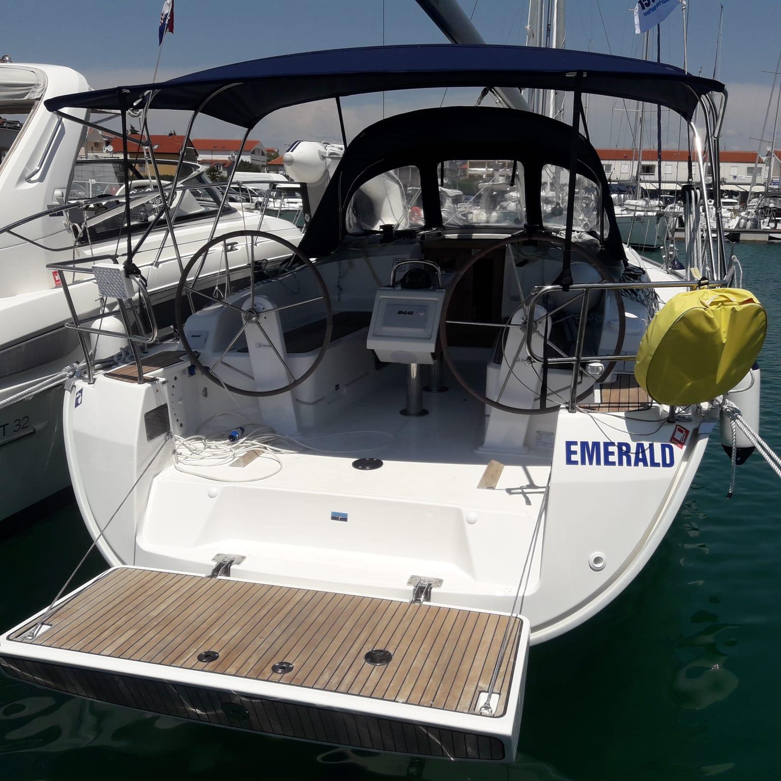 Bavaria Cruiser 37 - 