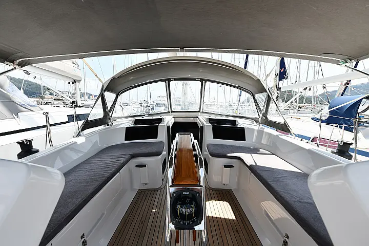 Hanse 458 - 