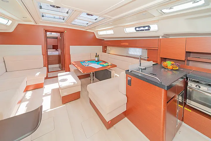 Hanse 458 - 