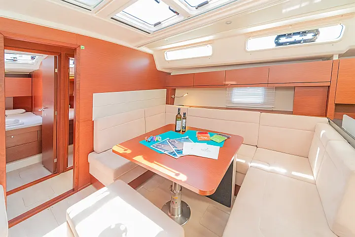 Hanse 458 - 