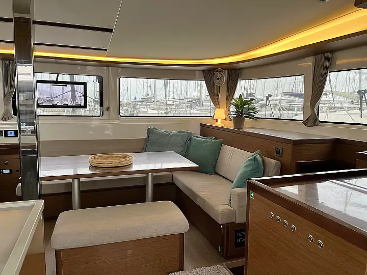 Lagoon 46 - 