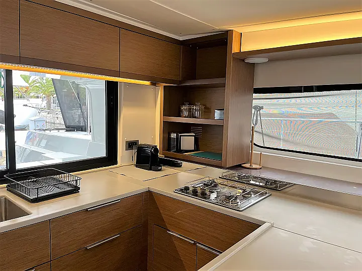 Lagoon 46 - 