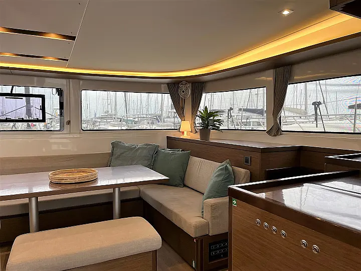 Lagoon 46 - 