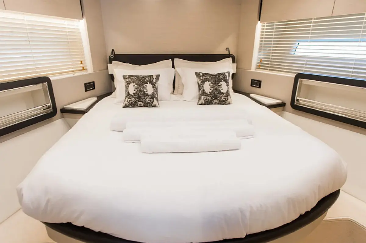 Alyss VIP cabin