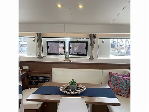 Lagoon 40 - Internal image