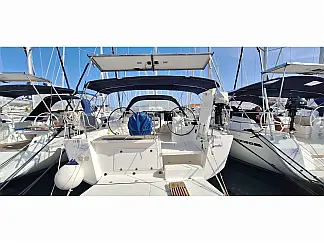 Dufour 460 Grand Large - External image
