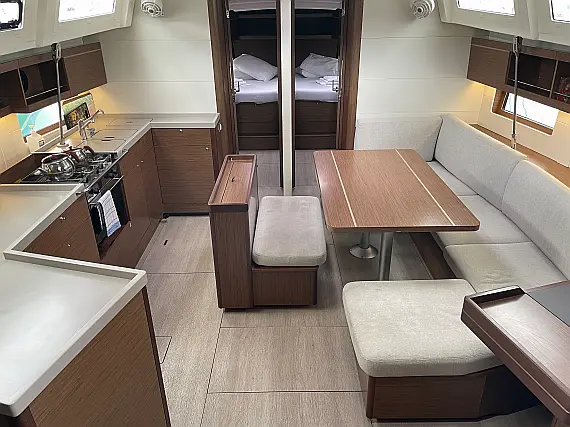 Oceanis 46.1 - Internal image