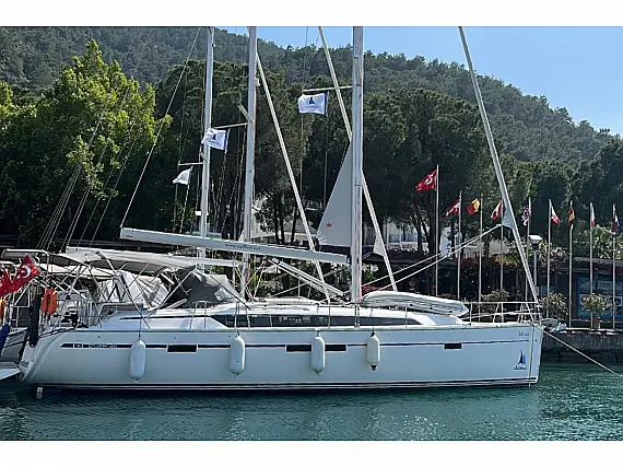 Bavaria 46 Cruiser - External image