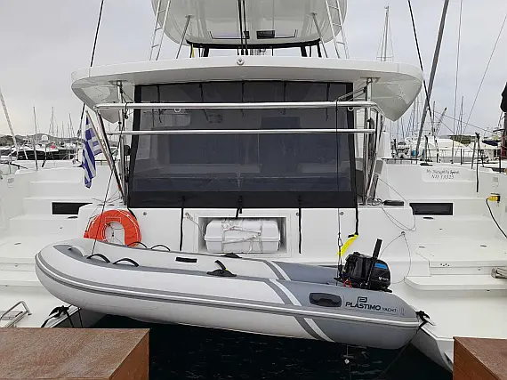 Lagoon 46  - External image