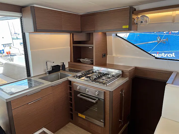 Lagoon 50 2