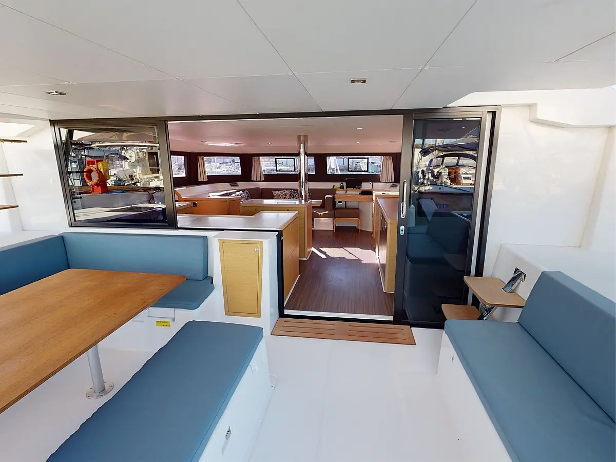 Dufour Catamaran 48 3