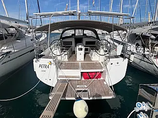 Sun Odyssey 440 - External image