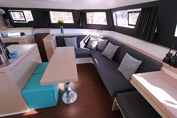 Dufour Catamaran 48 5c+5h - 