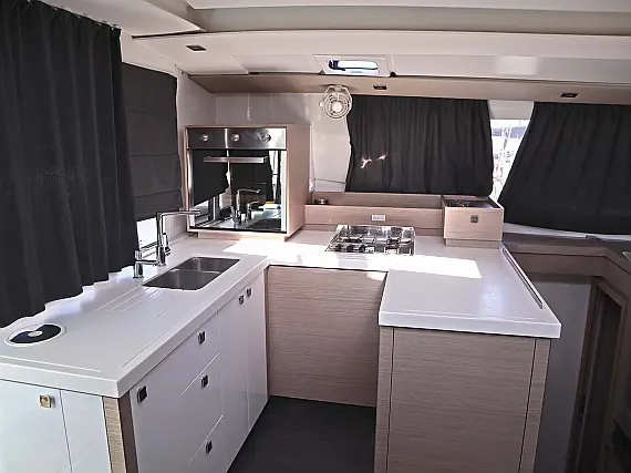 Astréa 42 Maestro/5 cab - Internal image