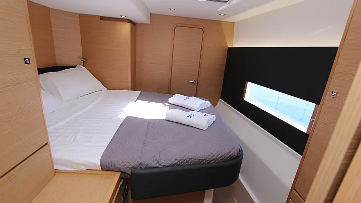 Dufour Catamaran 48 5c+5h - 