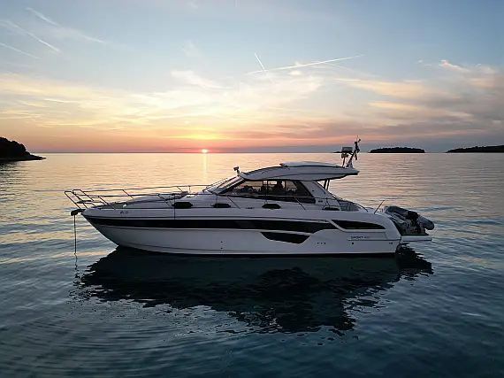 Bavaria Sport 450 HT - External image