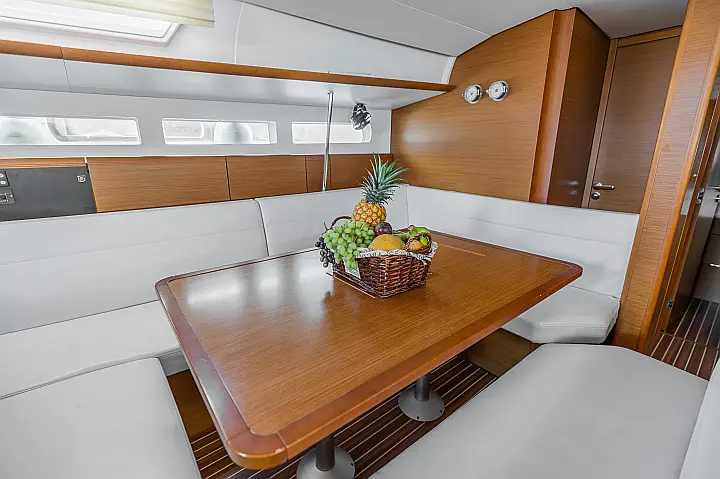 Sun Odyssey 519 - 4 cabs - 