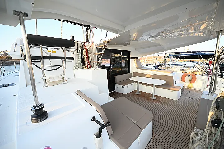 Lagoon 42 - 