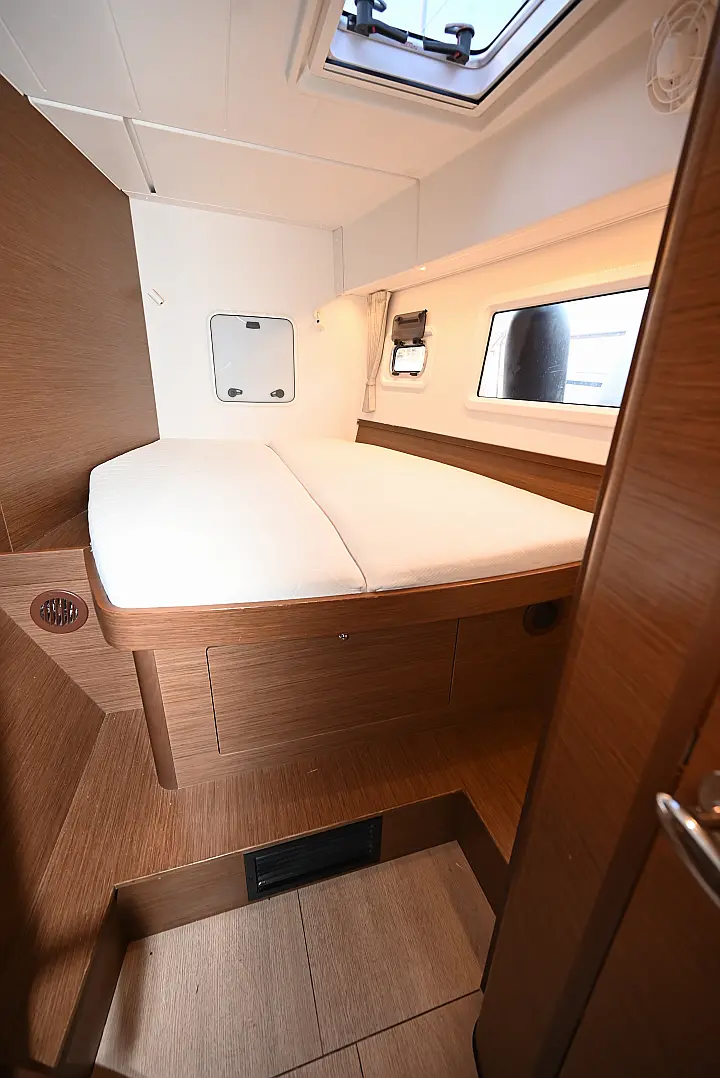 Lagoon 42 - 