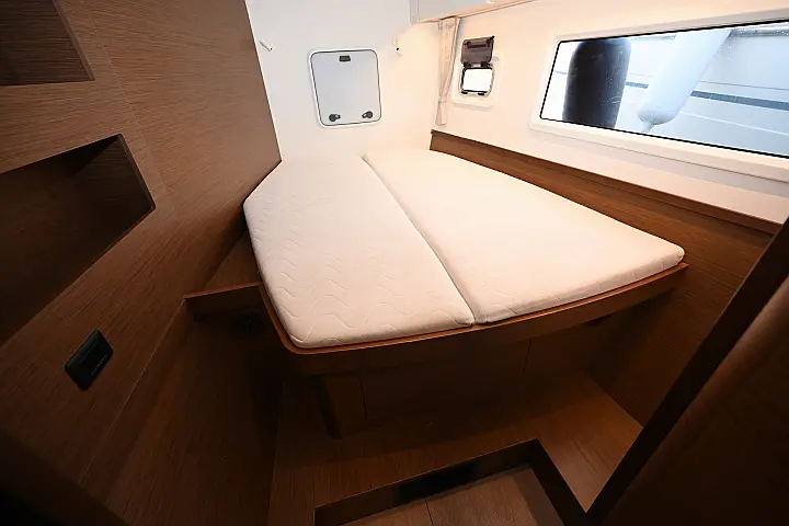 Lagoon 42 - 