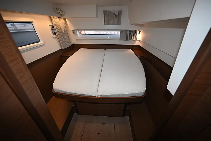 Lagoon 42 - 