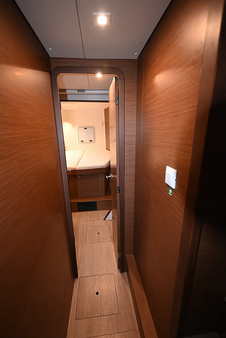 Lagoon 42 - 