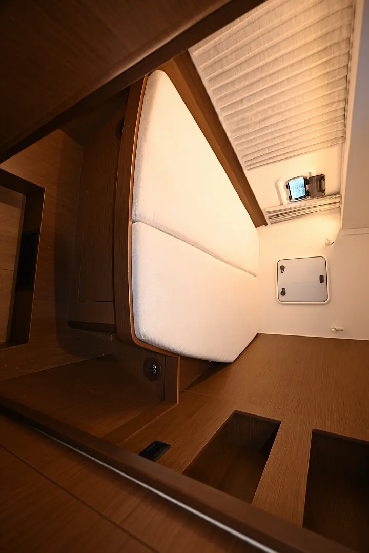 Lagoon 42 - 