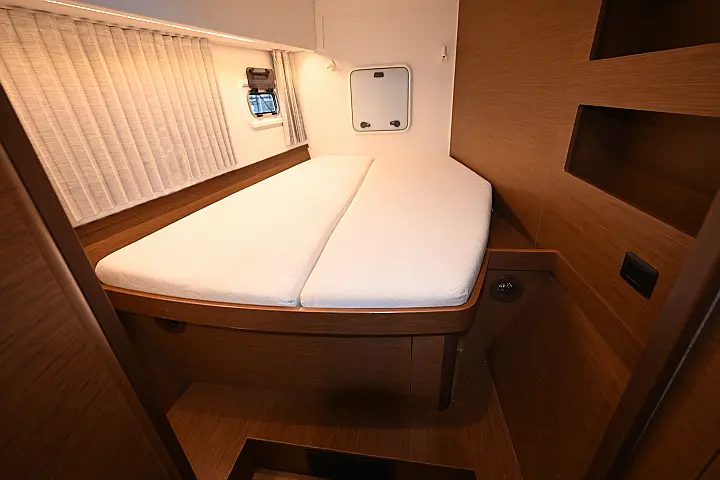 Lagoon 42 - 