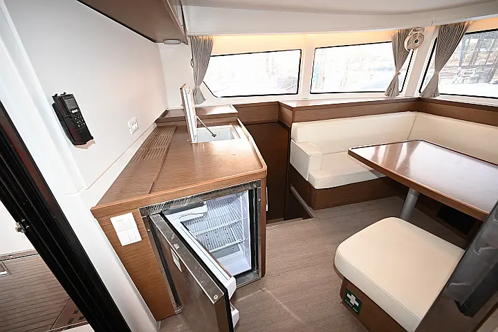 Lagoon 42 - 