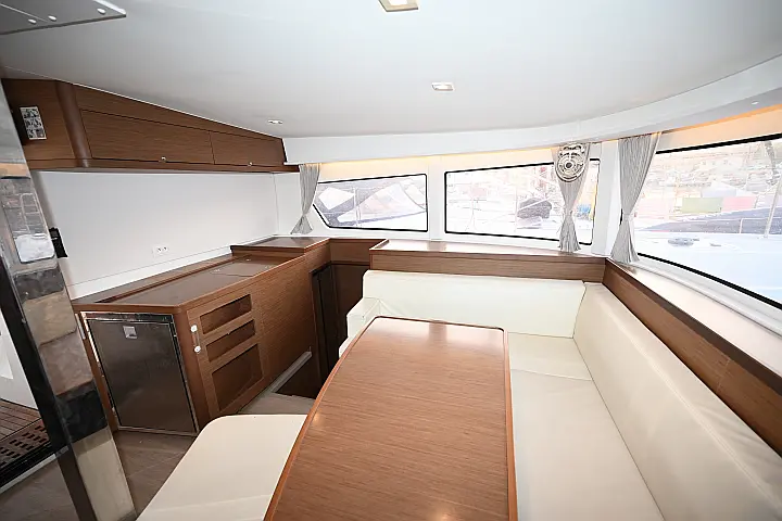 Lagoon 42 - 