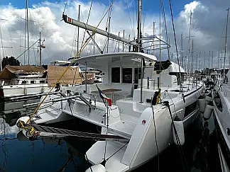 Lagoon 40/4 cab - External image