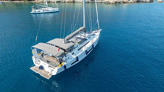 Dufour 470 - External image