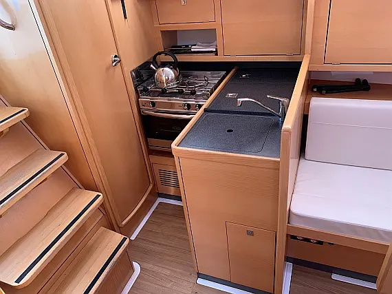 Sun Odyssey 319 - Internal image
