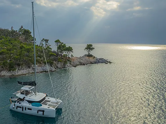 Lagoon 46 (LUXURY Equipped, SKIPPERED only) - External image
